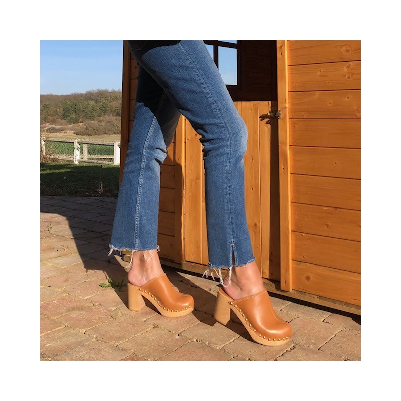Sabots en bois et cuir ANAHITA