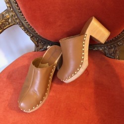 Sabots en bois et cuir ANAHITA