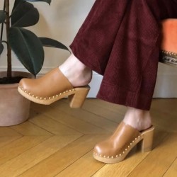 Sabots en bois et cuir ANAHITA