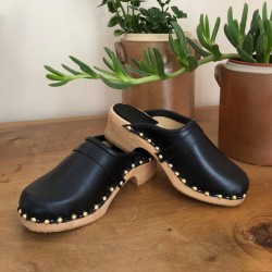 Sabots en cuir et bois...